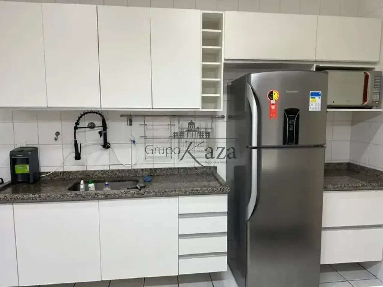 Apartamento - Jardim Oriente - Edifício Cerejeiras - 3 Dormitórios - 97m² .