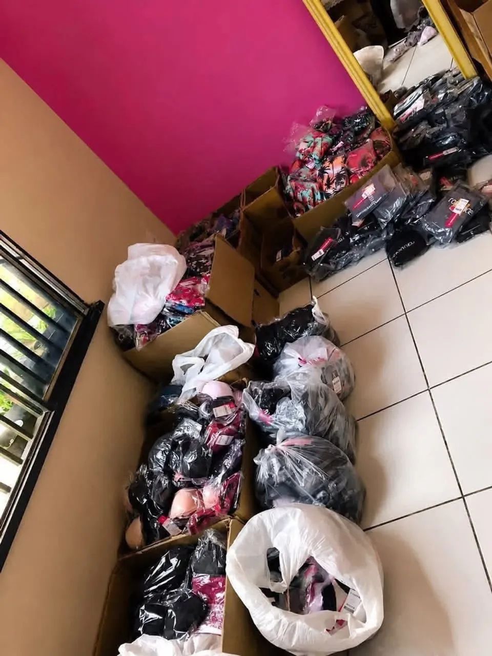 CADASTRA SE PRA REVENDER AS ROUPAS  DA ROMANCE E PEÇAS ÍNTIMAS  - Foto 2