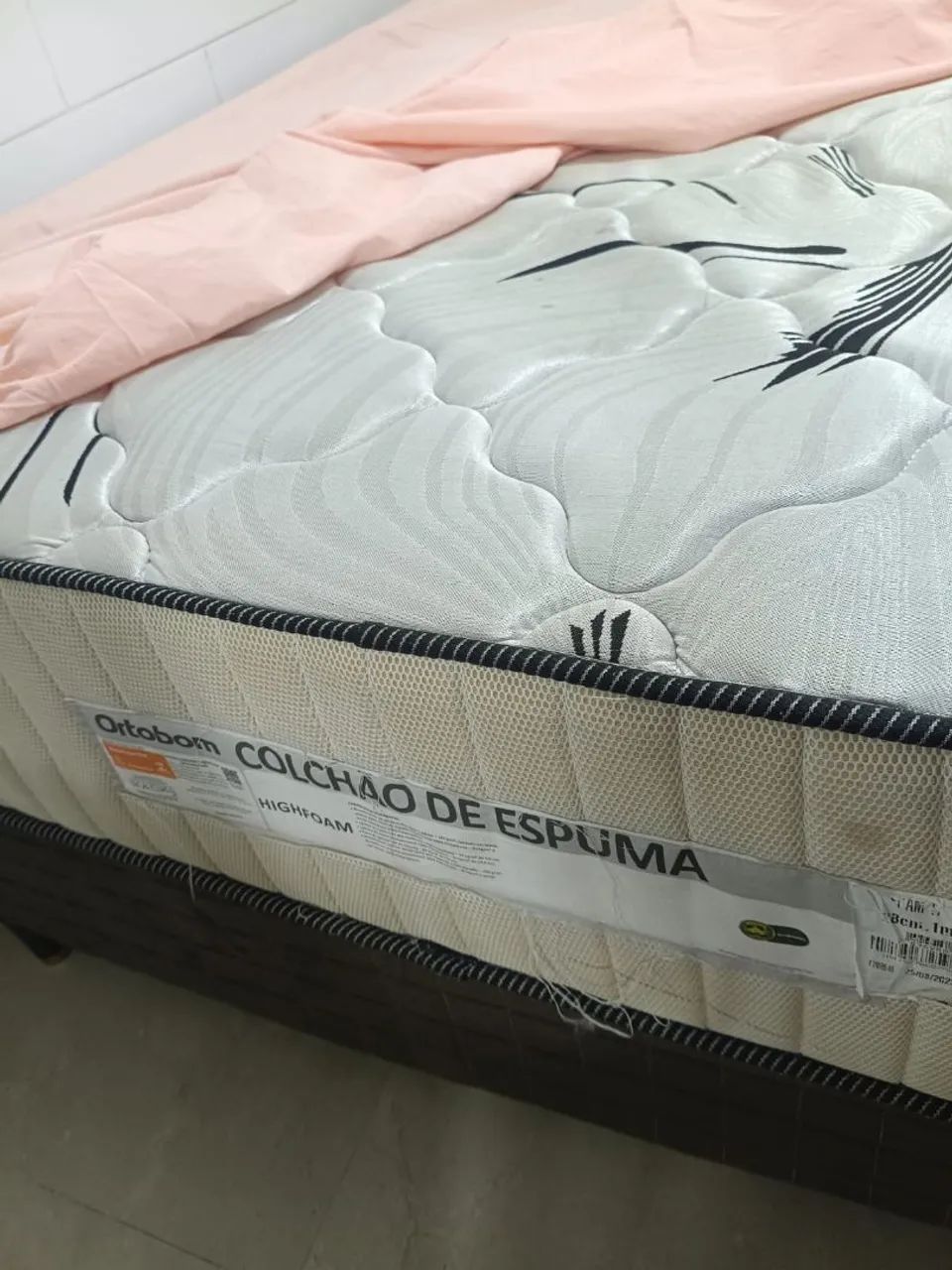 cama casal box