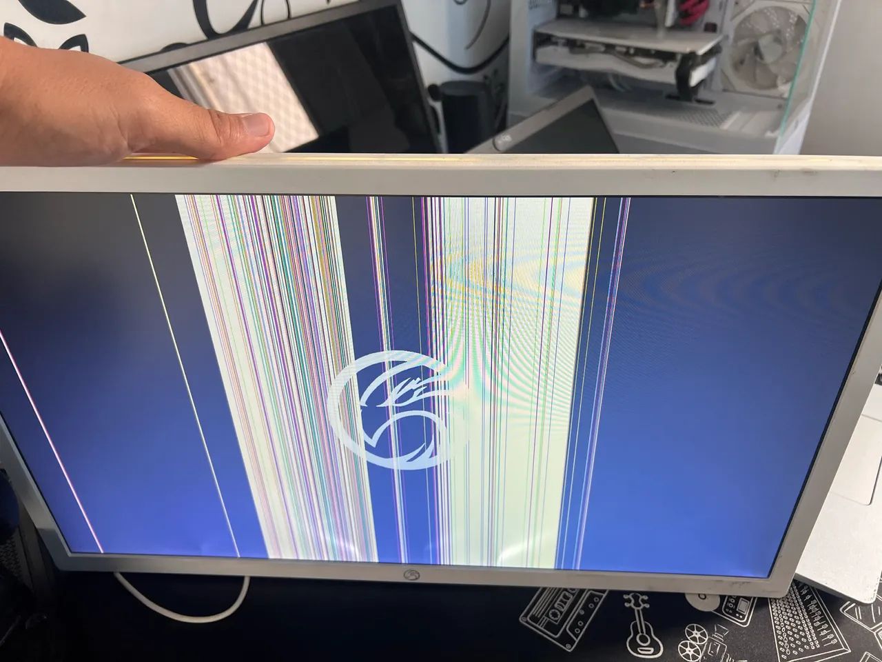 3 monitores com defeito na tela - Foto 4