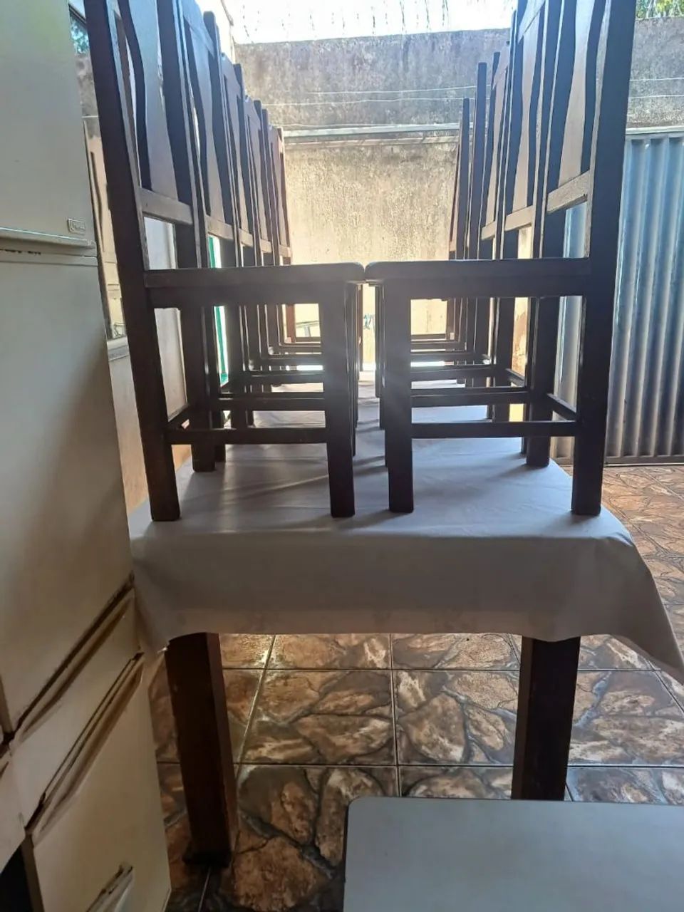 Mesa com cadeira 