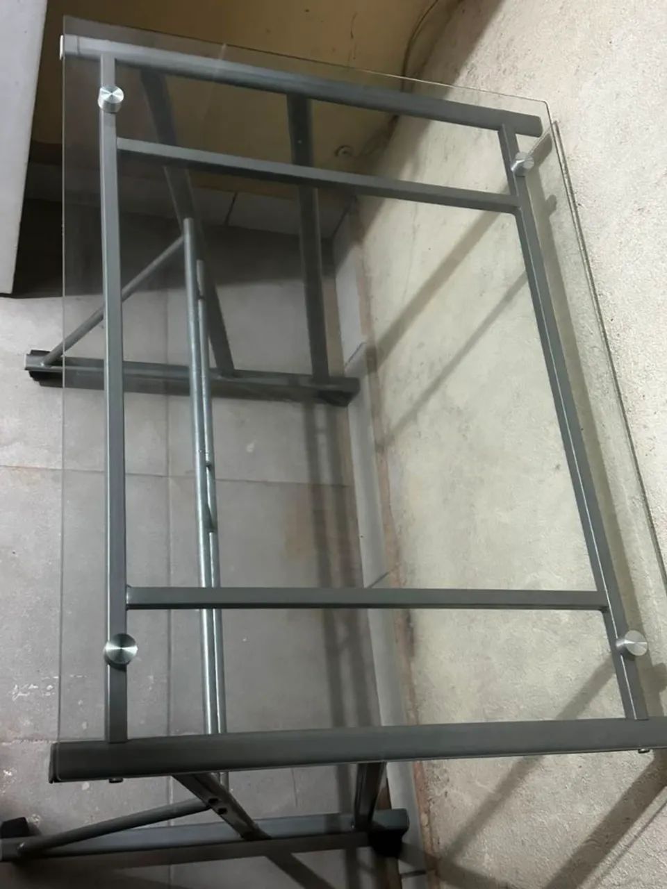 Mesa de Vidro com Rodinhas - 80 x 60 cm - Foto 4