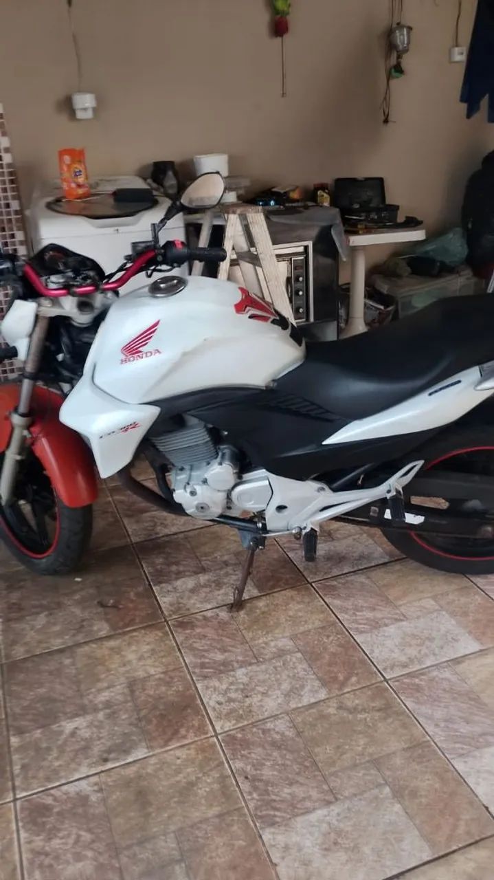 Cb 300