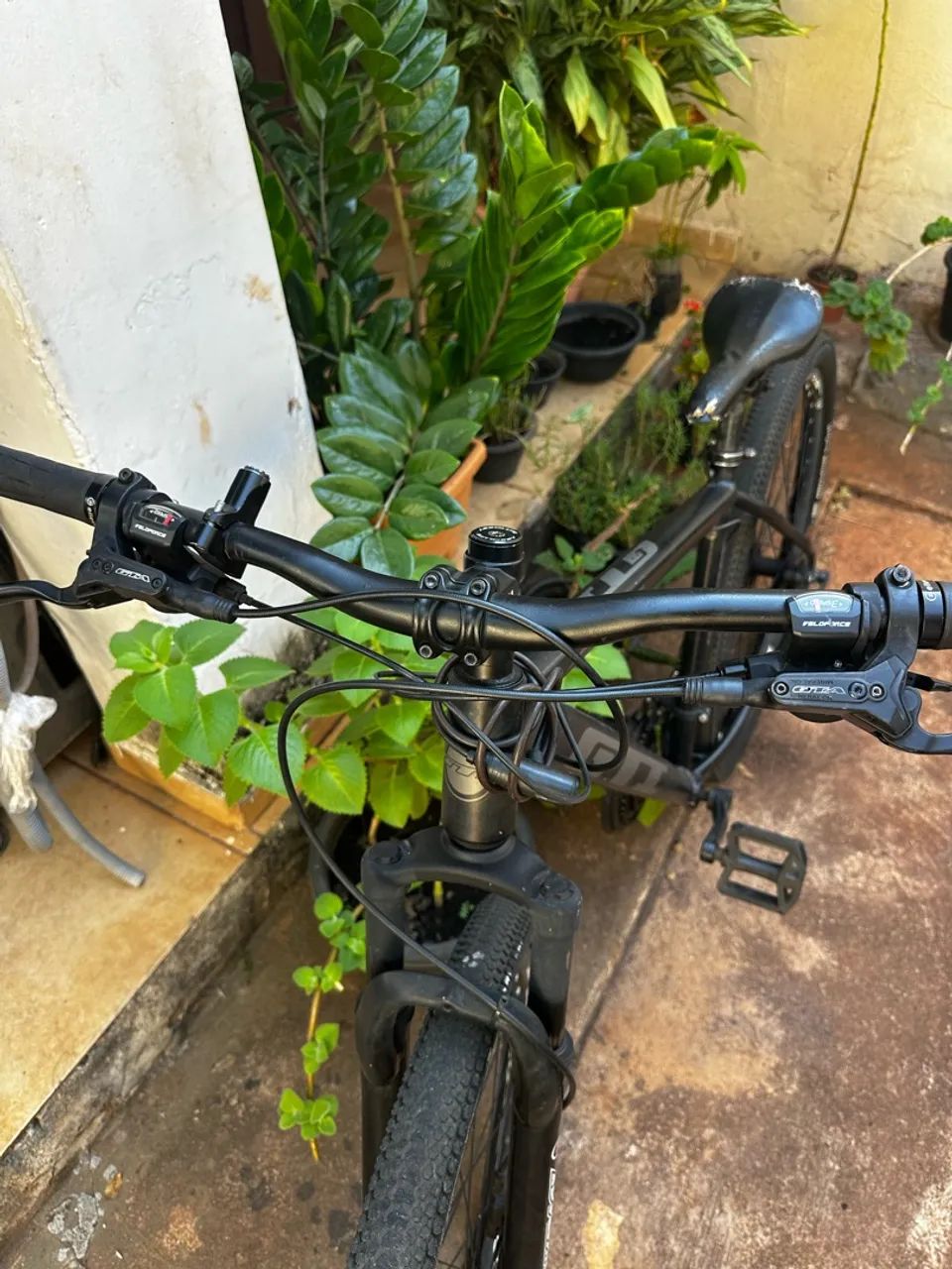 Bicicleta Gti Freio a óleo  - Foto 3