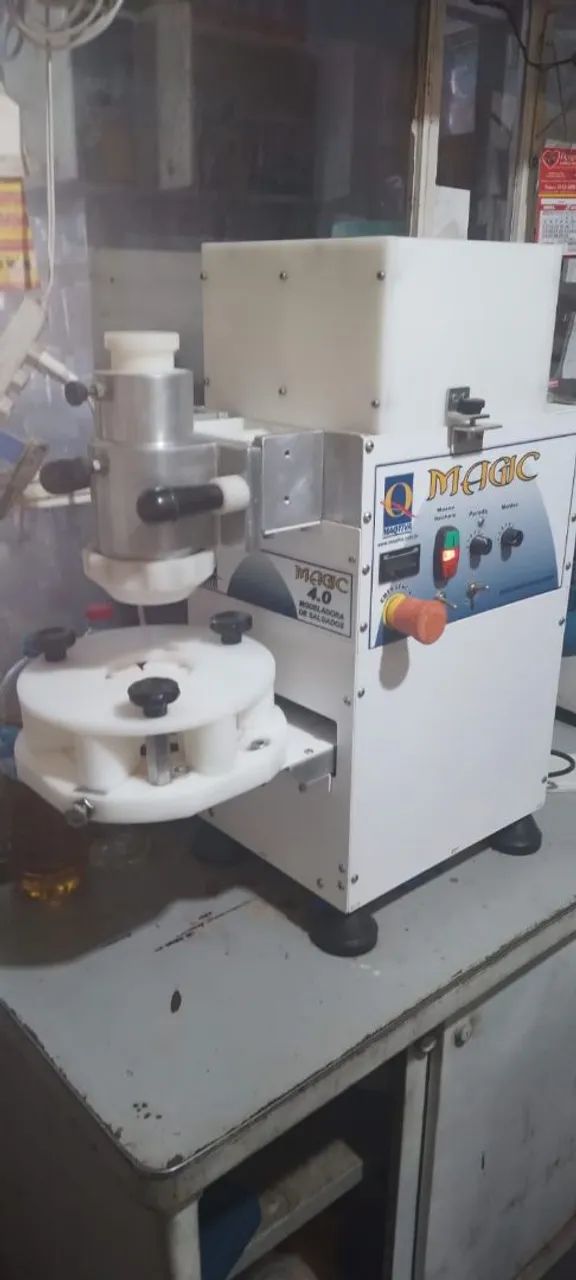 Maquina de fazer coxinha sime nova