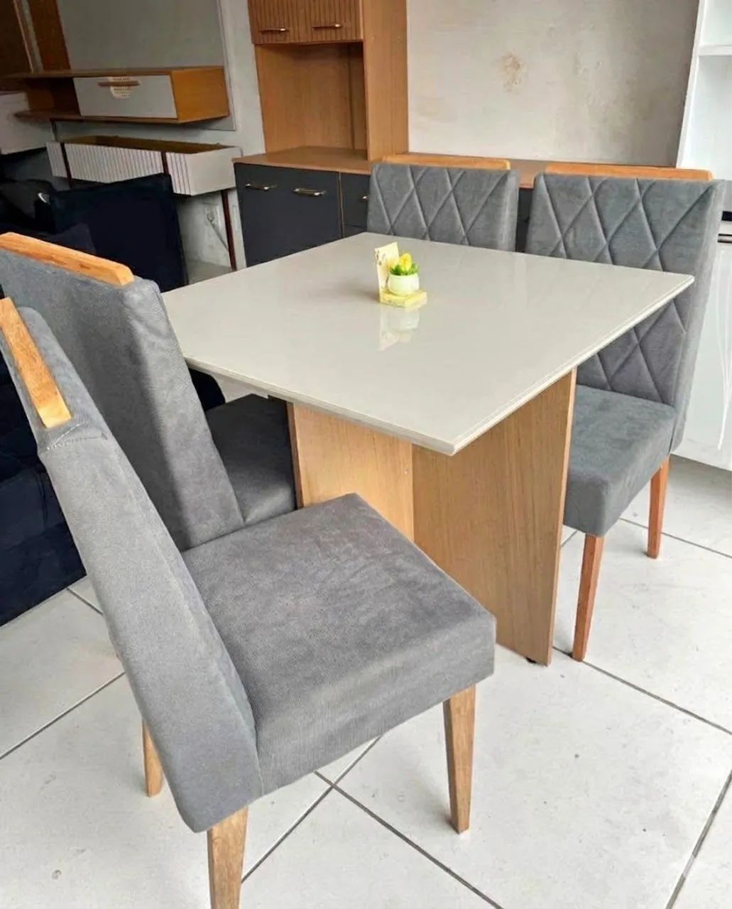 Mesa 4 lugares entrega e montagem grátis 