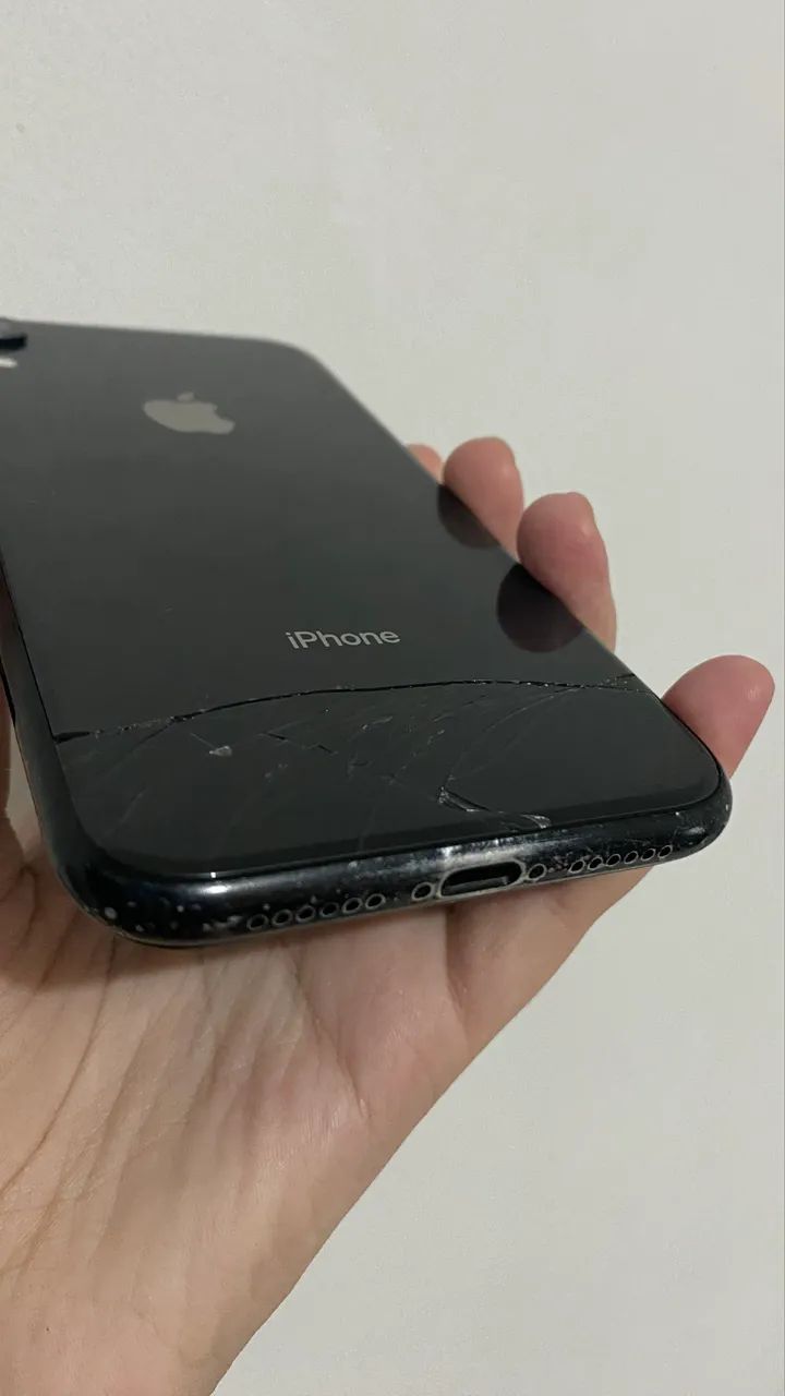 iPhone XR 64GB Preto  - Foto 2