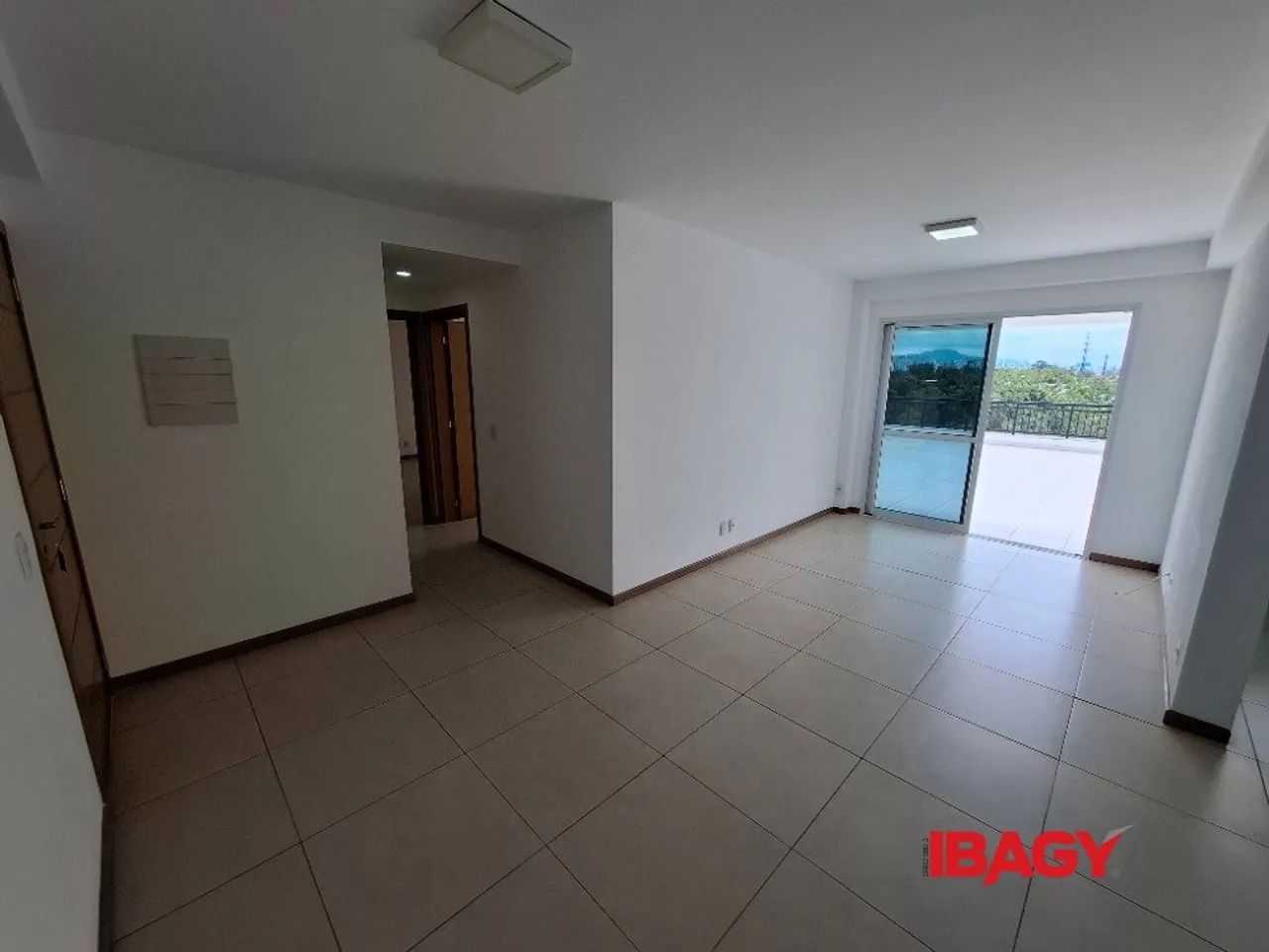 Excelente Apartamento 2 dormitório(s) em Abraão - Florianópolis - Foto 4