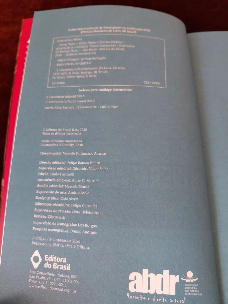 Livro Oliver Twist da Editora do Brasil - Foto 5