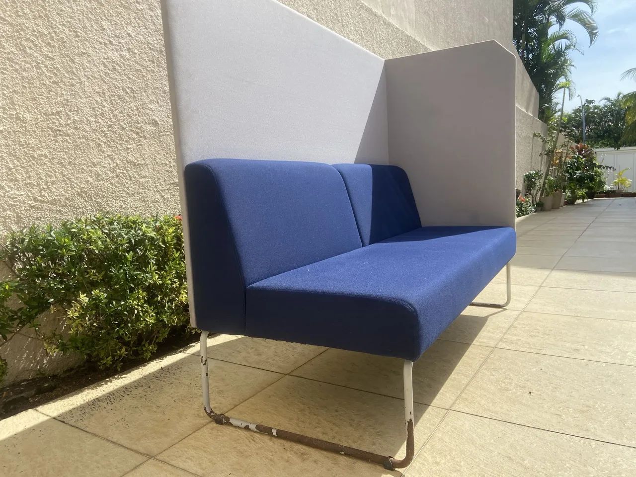 Sofá comercial 3 lugares65104746303235124