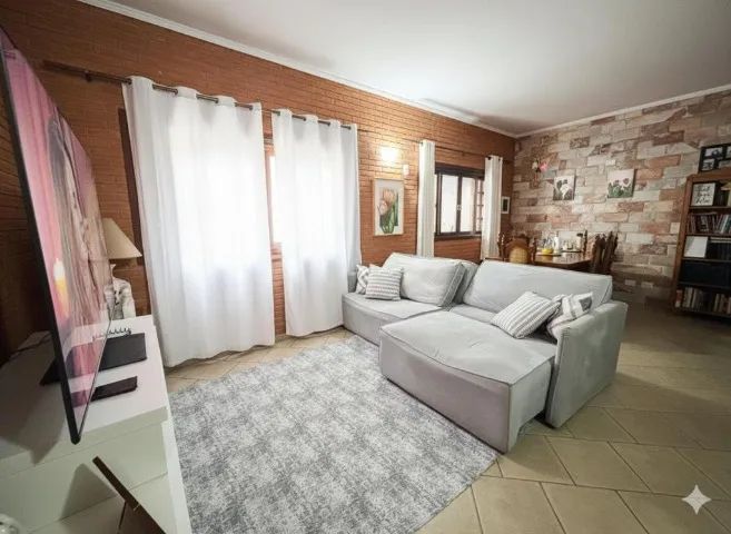 Sobrado estilo rústico | 227m² | 4 quartos | varanda ampla. - Foto 5