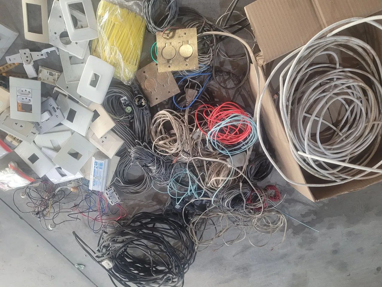 Fios de eletricidade  - Foto 2