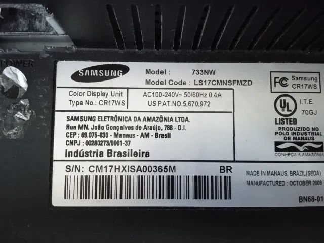 Monitor Samsung 733NW Defeito Bordas Brancas - Foto 4