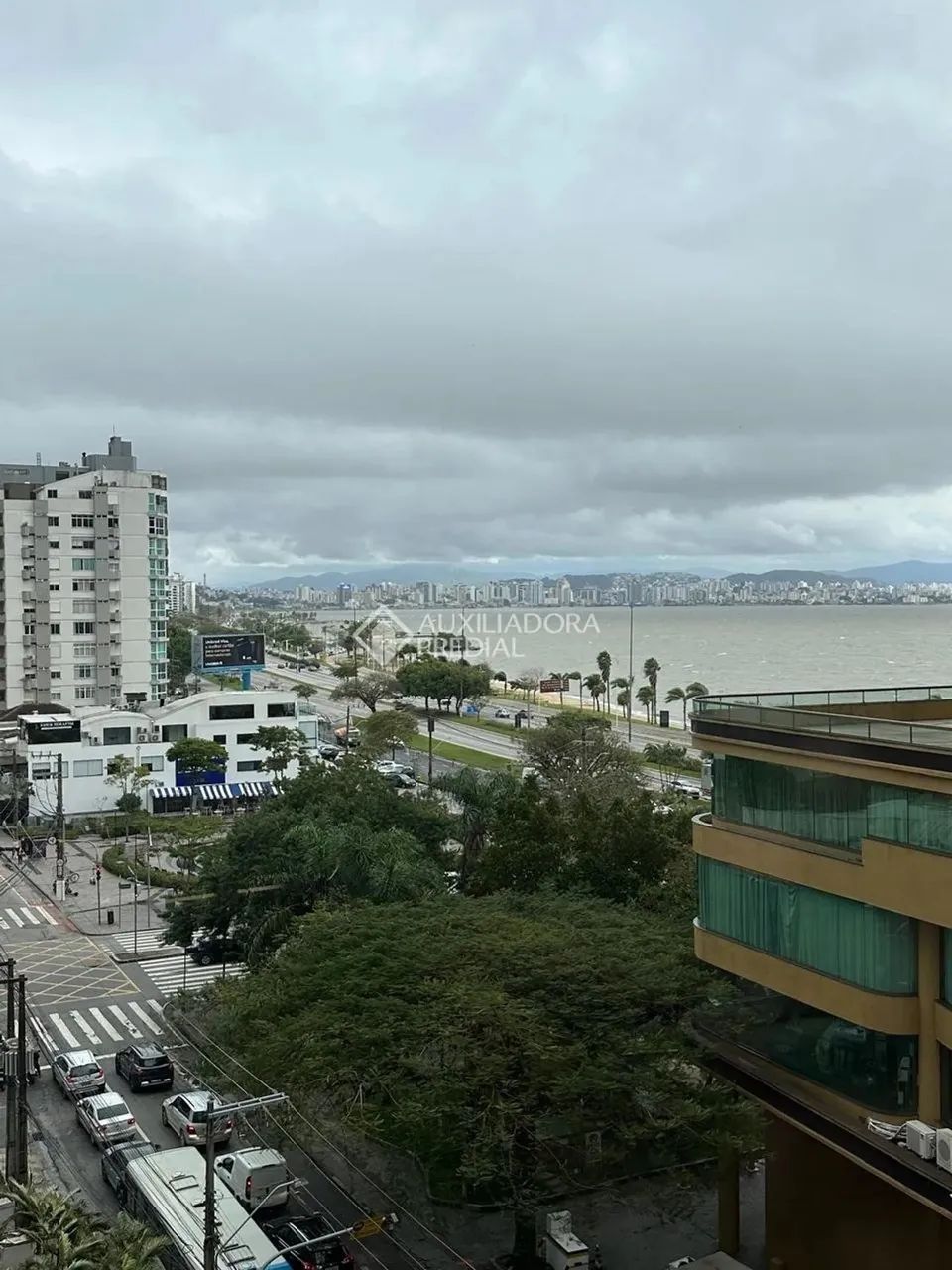 Amplo Apartamento 5 Quartos (2 Suítes) - Próximo ao Shopping Beira Mar - Foto 3