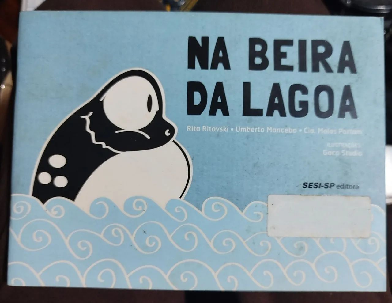 Livro Na beira da lagoa