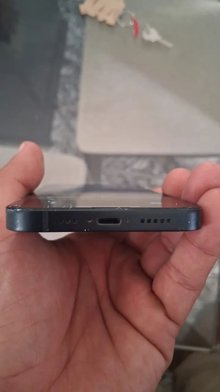 iPhone 13 128g 88% bateria. 1700$