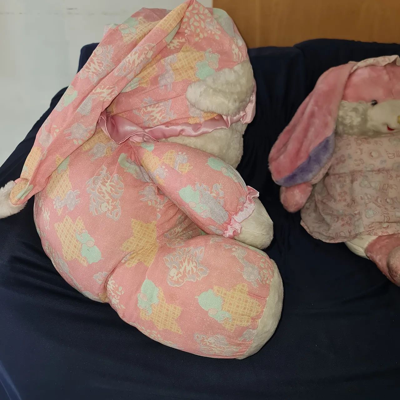 Coelhinha e urso de pelúcia 60cm - Foto 5