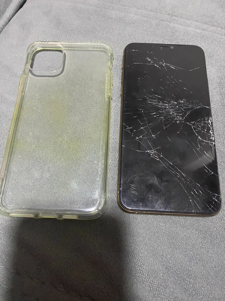 iPhone 11 Pro Max 256 gigas quebrado