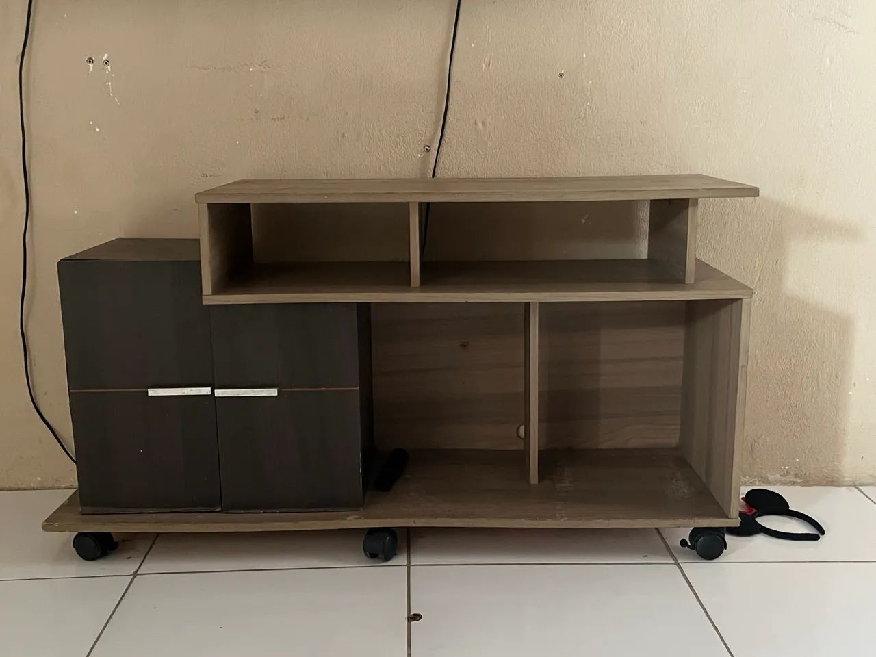 Rack para TV com rodinhas - Foto 3