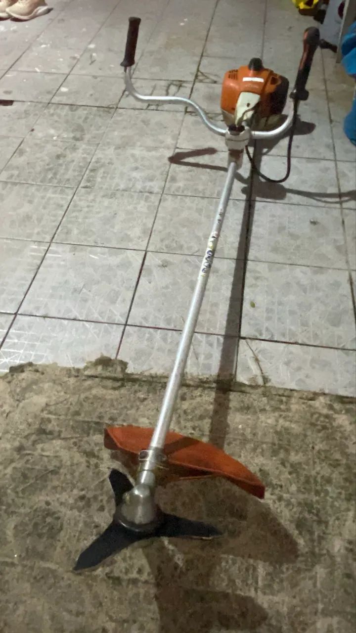 Roçadeira a gasolina  - Foto 5