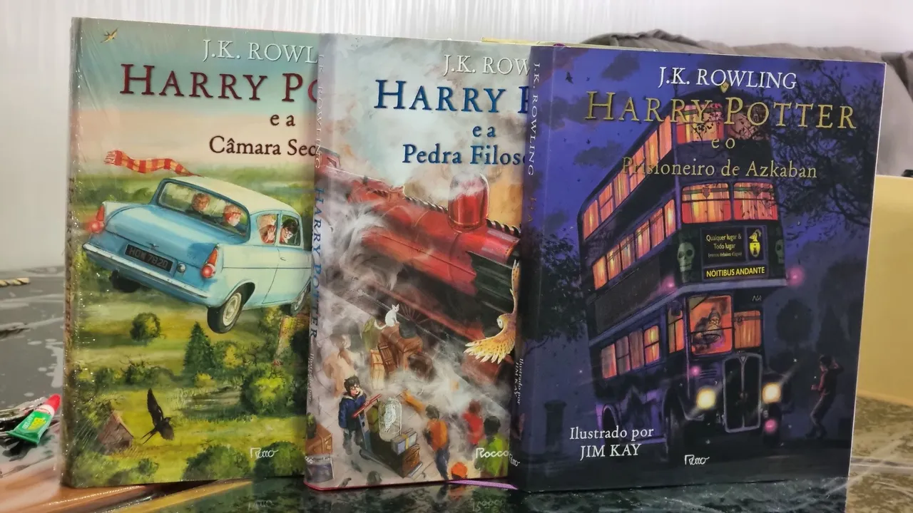 Livro Harry Potter e a Câmara Secreta edição ilustrada - Livros e