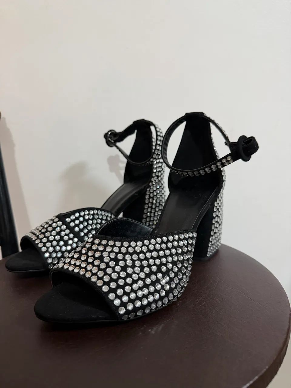 sandália werner preta com strass 37 - Foto 2