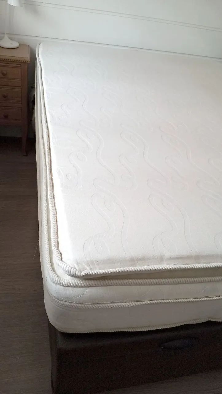 Colchão de casal c/ box em perfeito estado. - Foto 5