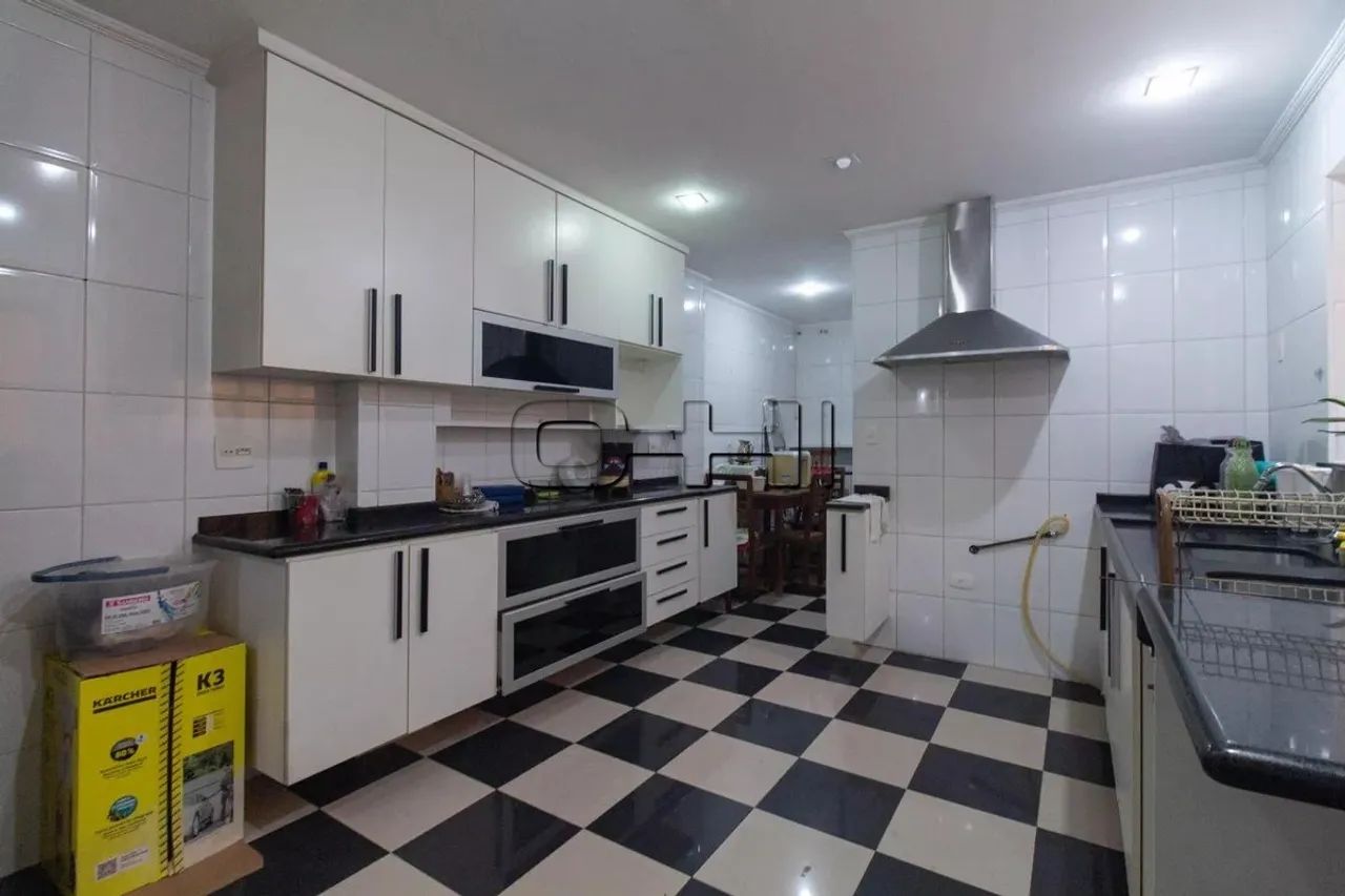 Venda e Locação · 4 dormitórios no Casa