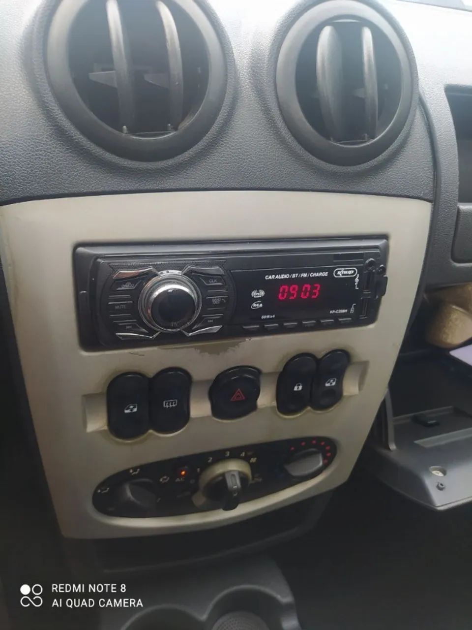 Renault Logan Privilège Hi-flex 1.6 16V 4P 2008 - Foto 5