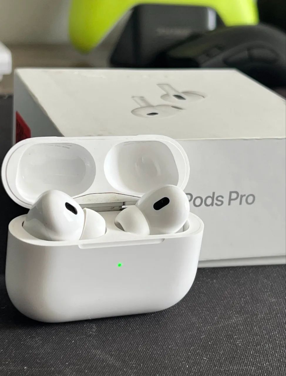 Apple AirPods Pro 2º Geração - USB-C - Fones de Ouvido - Vila Rica