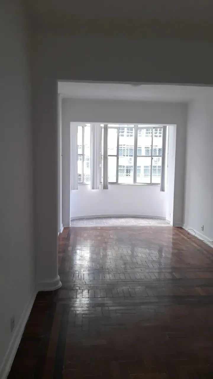 Copacabana - Rua Duvivier, sala, 2 quartos com quarto de serviço - Foto 2