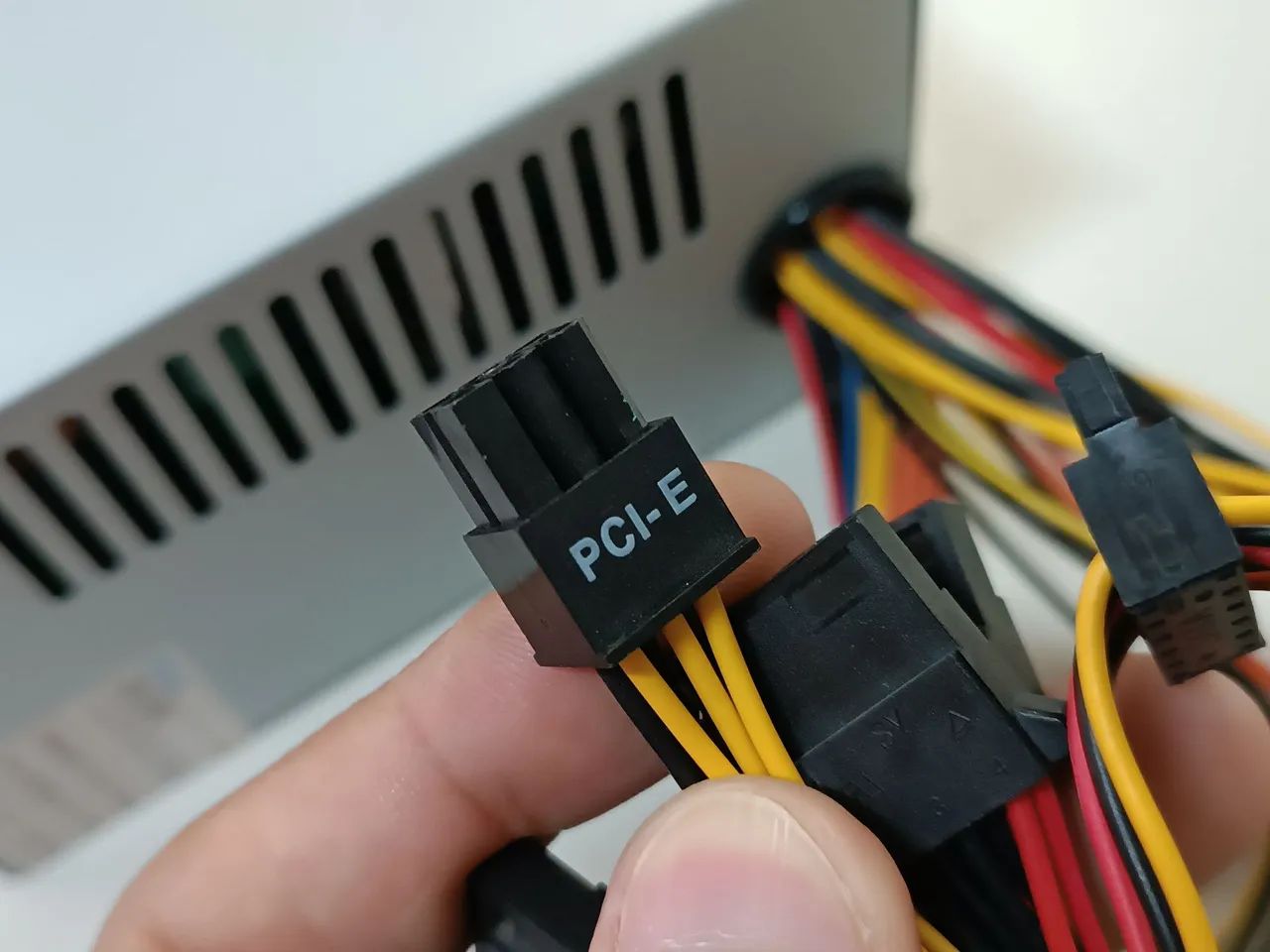 Fonte de Alimentação ATX 650 - Foto 4