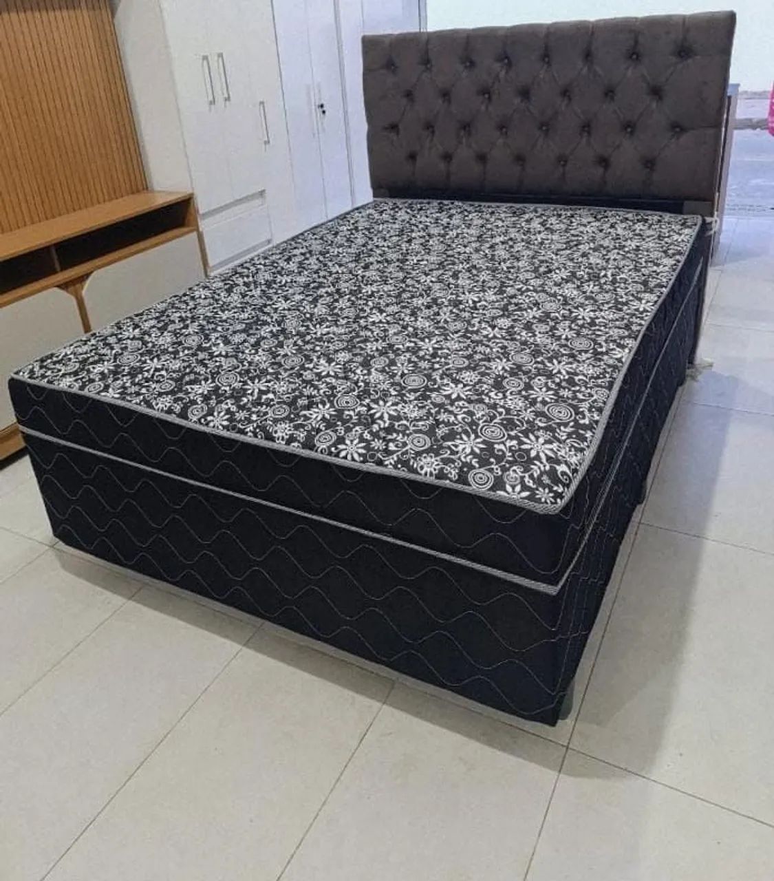 DOUBLE BED ON PROMOTION? FREE ASSEMBLY AND SHIPPING?