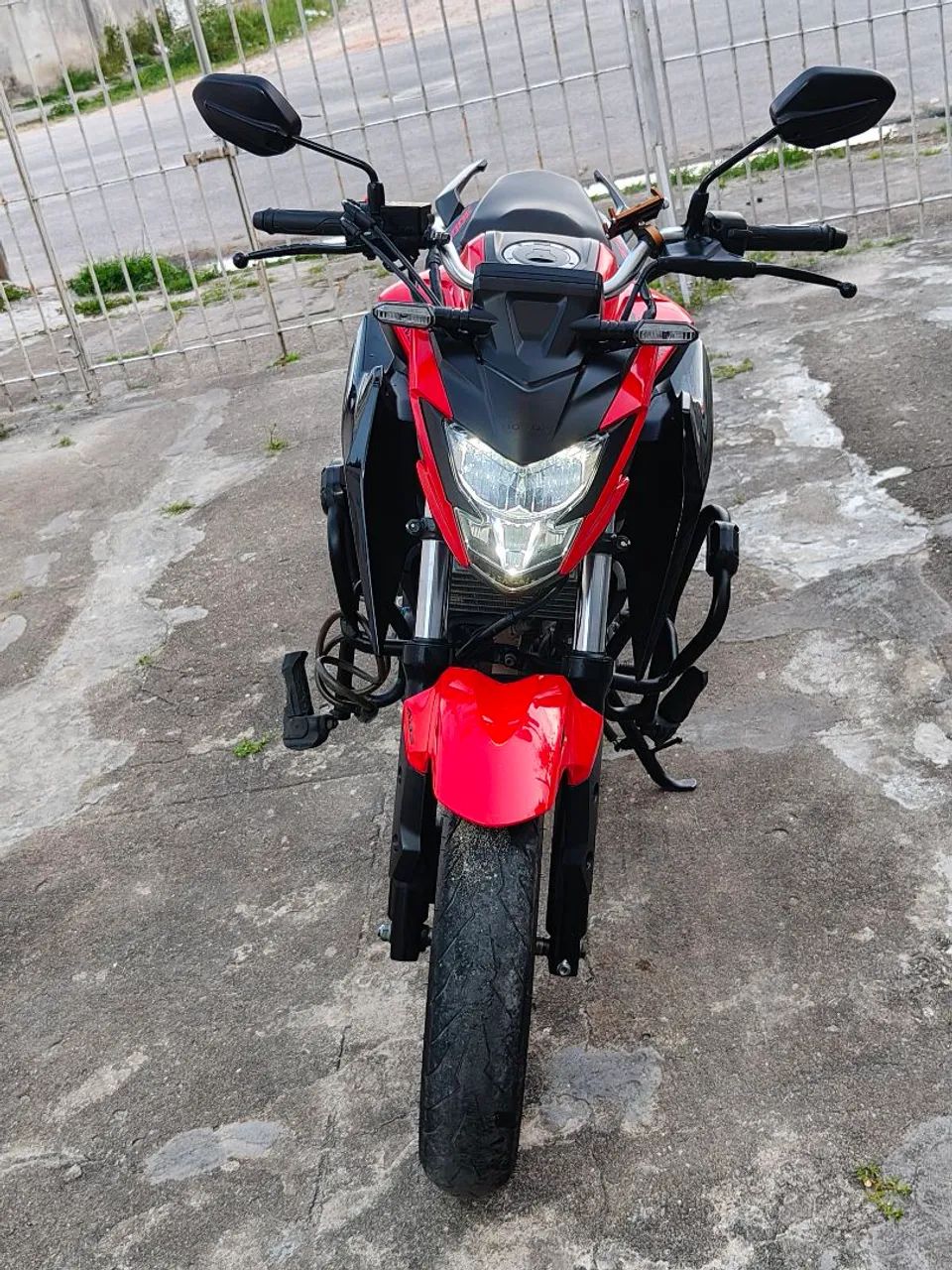 CB 300 Super conservada  - Foto 2
