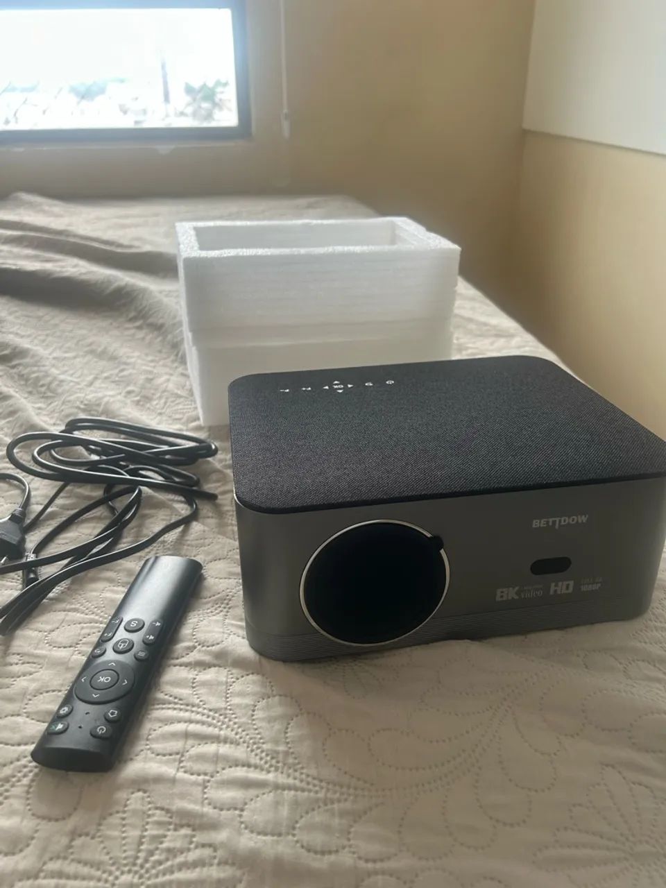 Projetor Bettdow AC1041