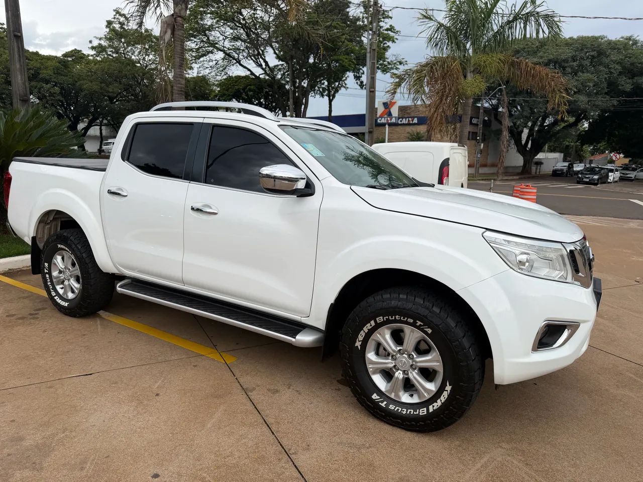 Nissan Frontier LE CD 4X4 2.3 Bi-TB Diesel Aut. 2018 - Foto 4