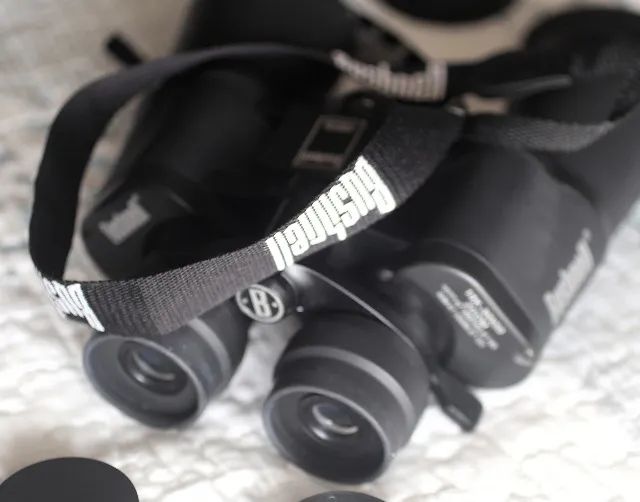 Binóculos ou Binocular Bushnell 10-30x50 - Foto 3