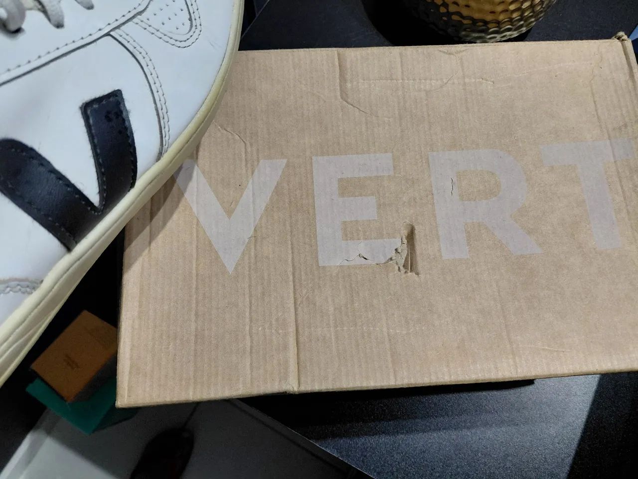 Vendo Tênis Vert Couro Branco tam 40 - Foto 4