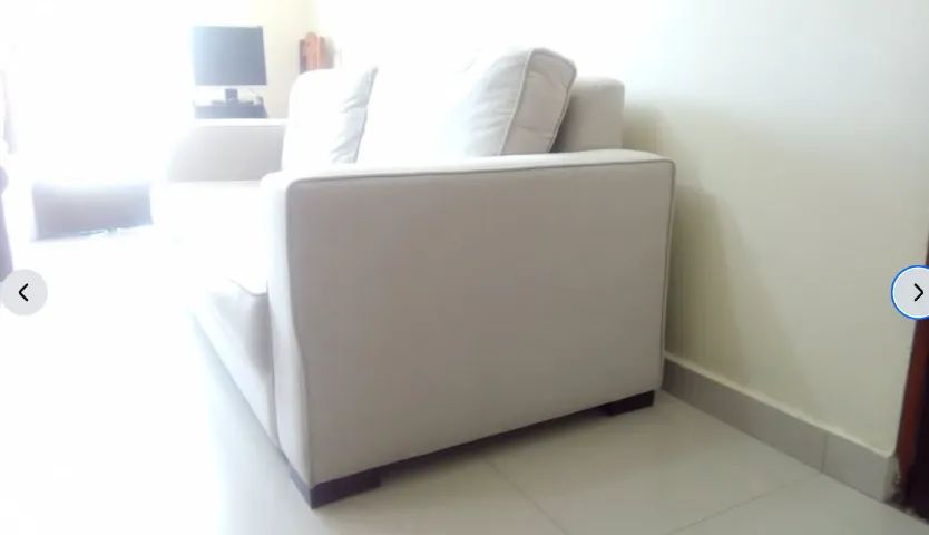 lindo sofa semi novo de linho - Foto 2