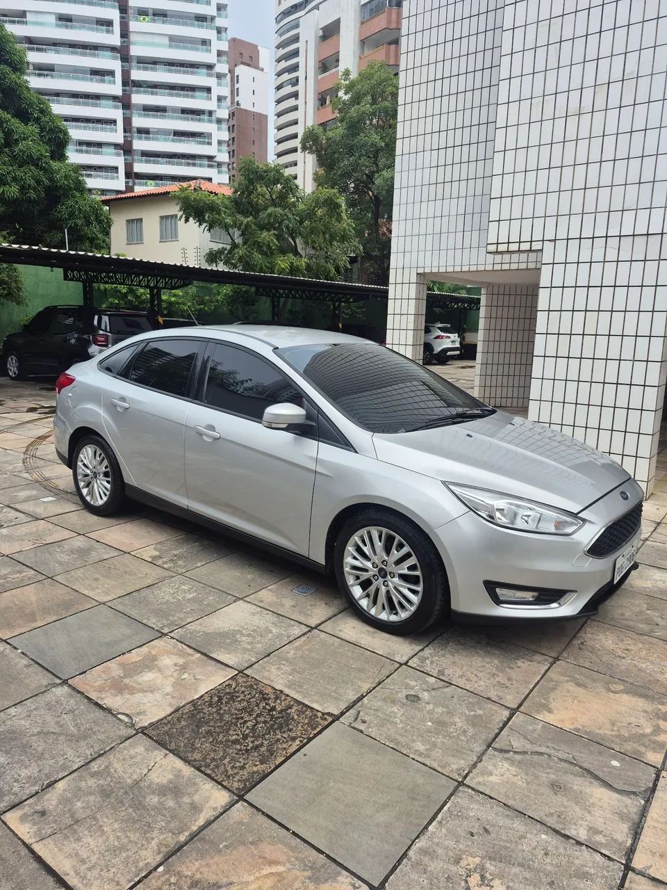 Ford Focus Fastback Se/se Plus 2.0 Flex Aut. 2017 - Foto 2