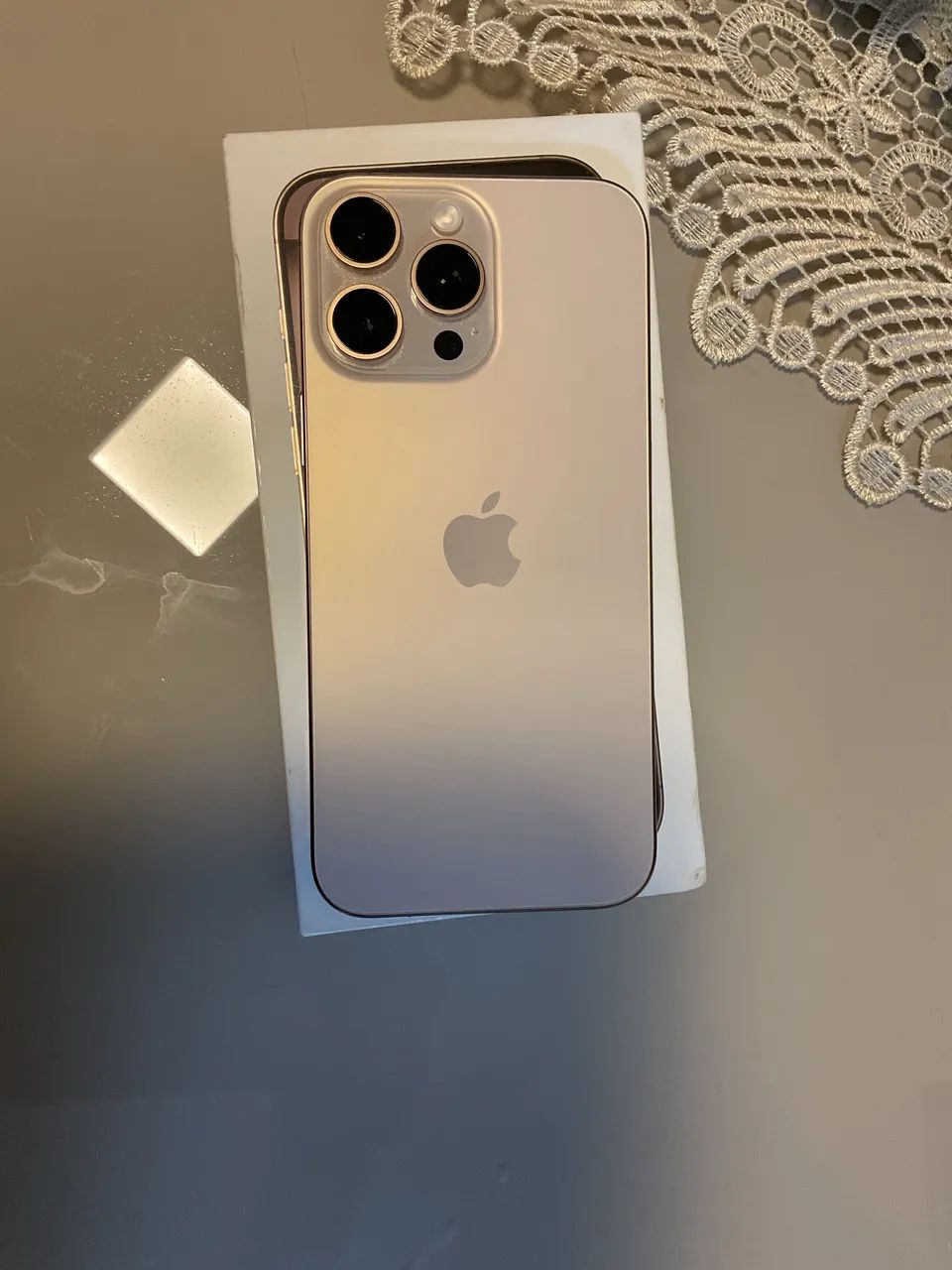 iPhone 16 Pro Max 256  - Foto 2