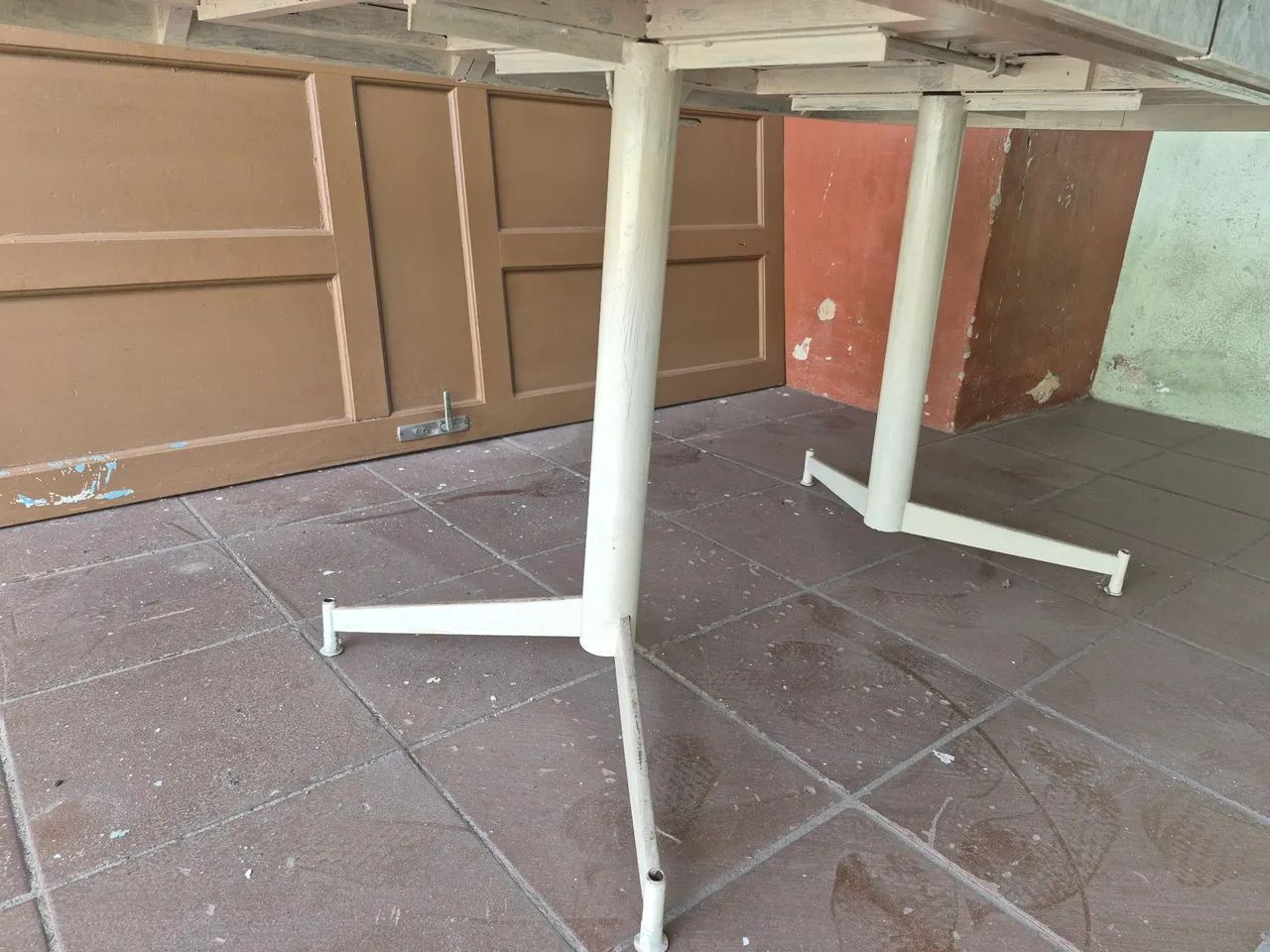 Mesa para área externa (marcas de uso mas funcional) - Foto 4