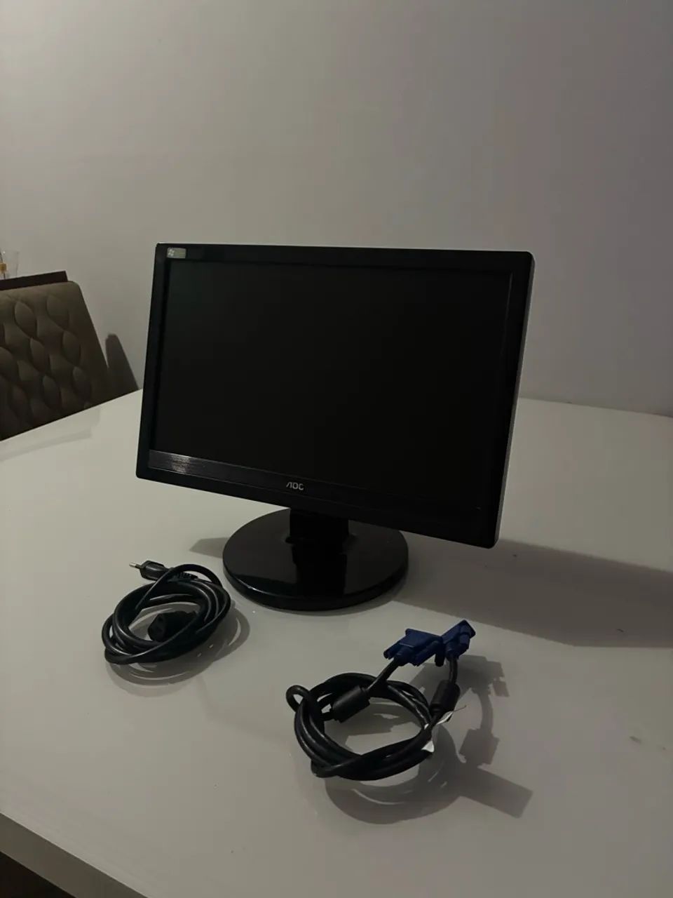 Monitor AOC