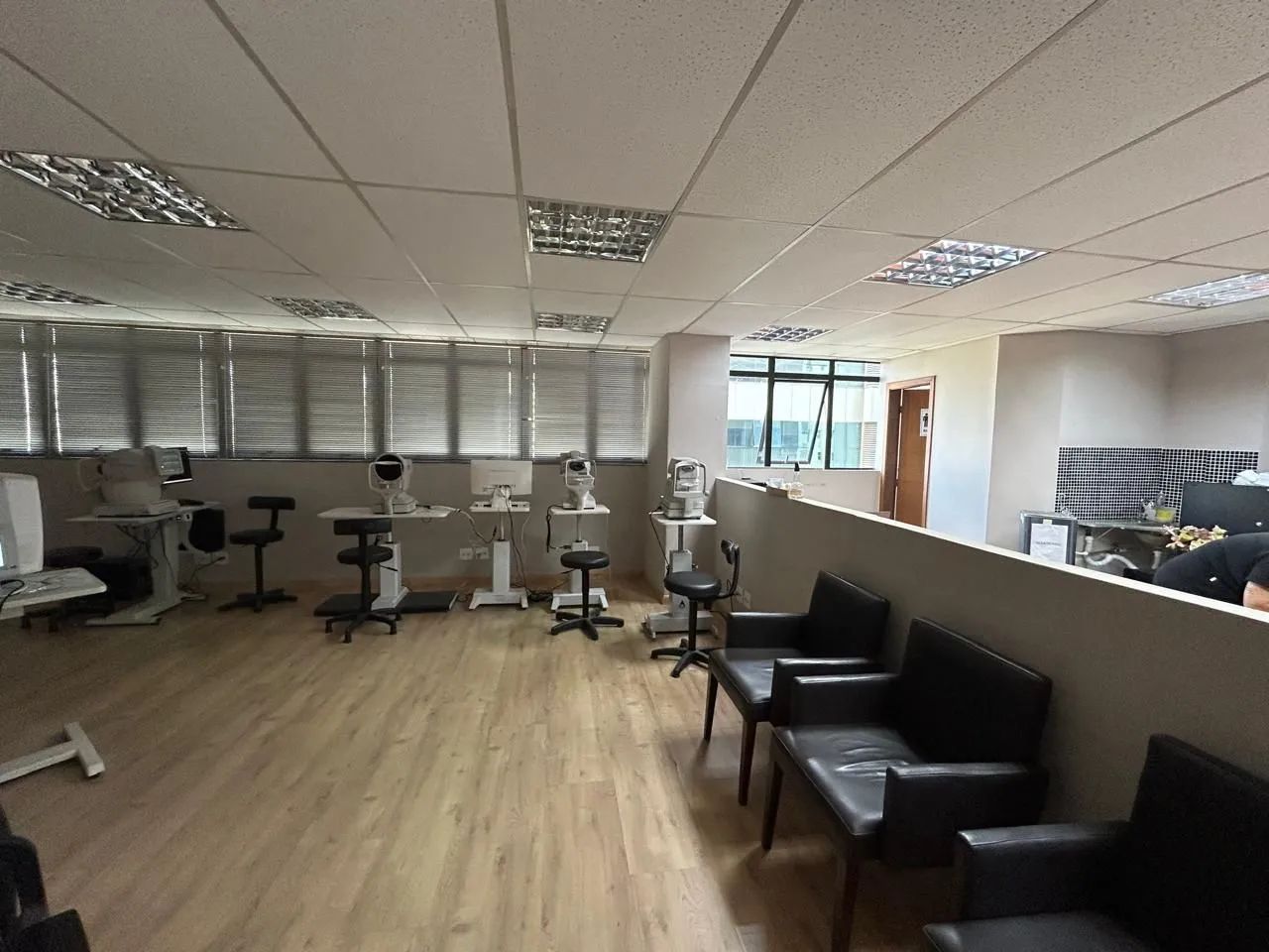 SALA COMERCIAL DE 90M² NO BELVEDERE - Foto 3