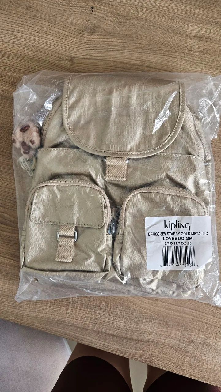 NOVA-Mochila kipling lovebug dourada