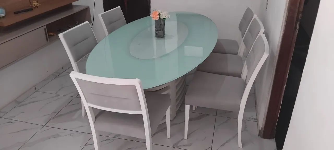 Mesa trabalhada em perfeito estado  - Foto 3