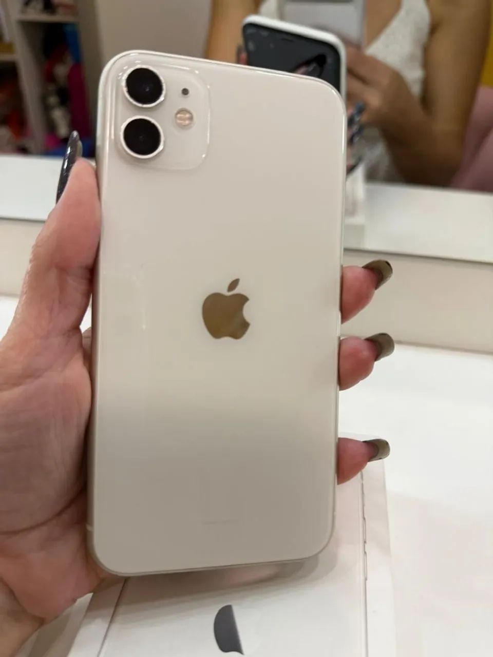 iPhone 11 branco - Foto 3