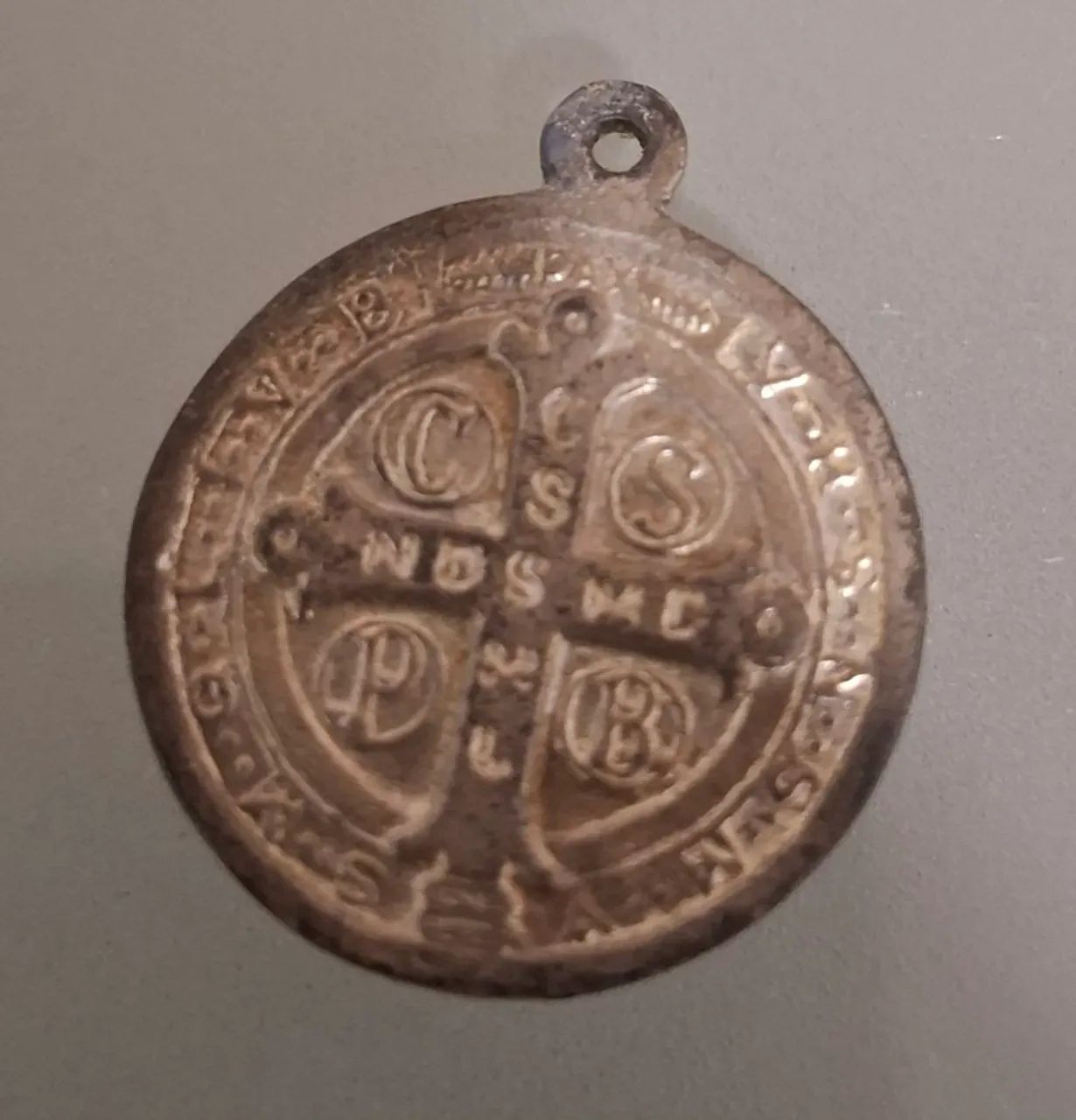 Medalhas religiosas antigas - Foto 5