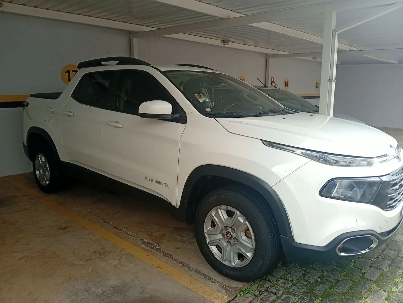 Fiat Toro Opening ED. Plus 1.8 16V Flex Aut. 2017 - Foto 3