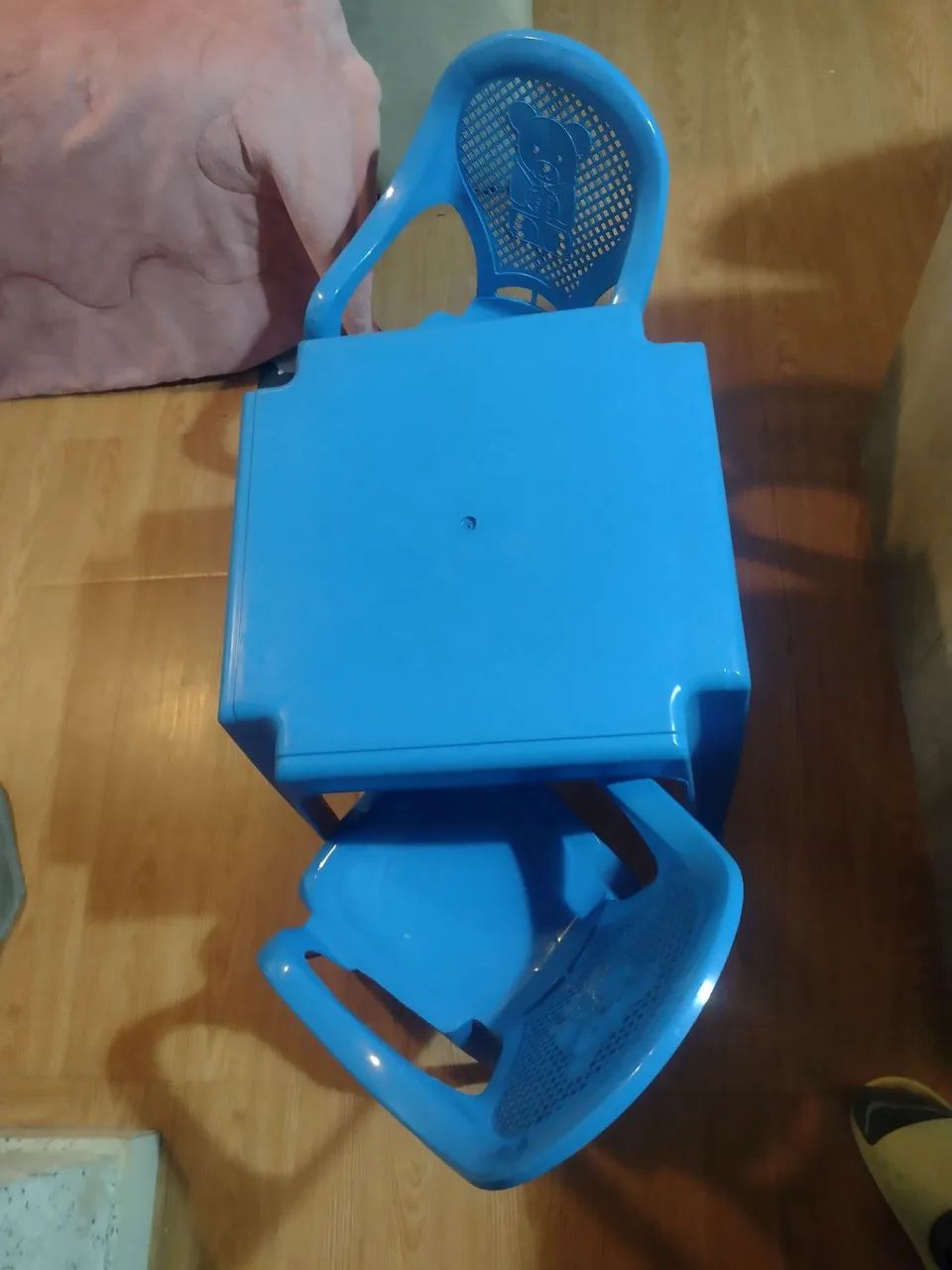 Mesa com cadeira de plástico  - Foto 5
